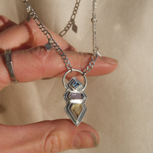 Deco Dangley Necklace