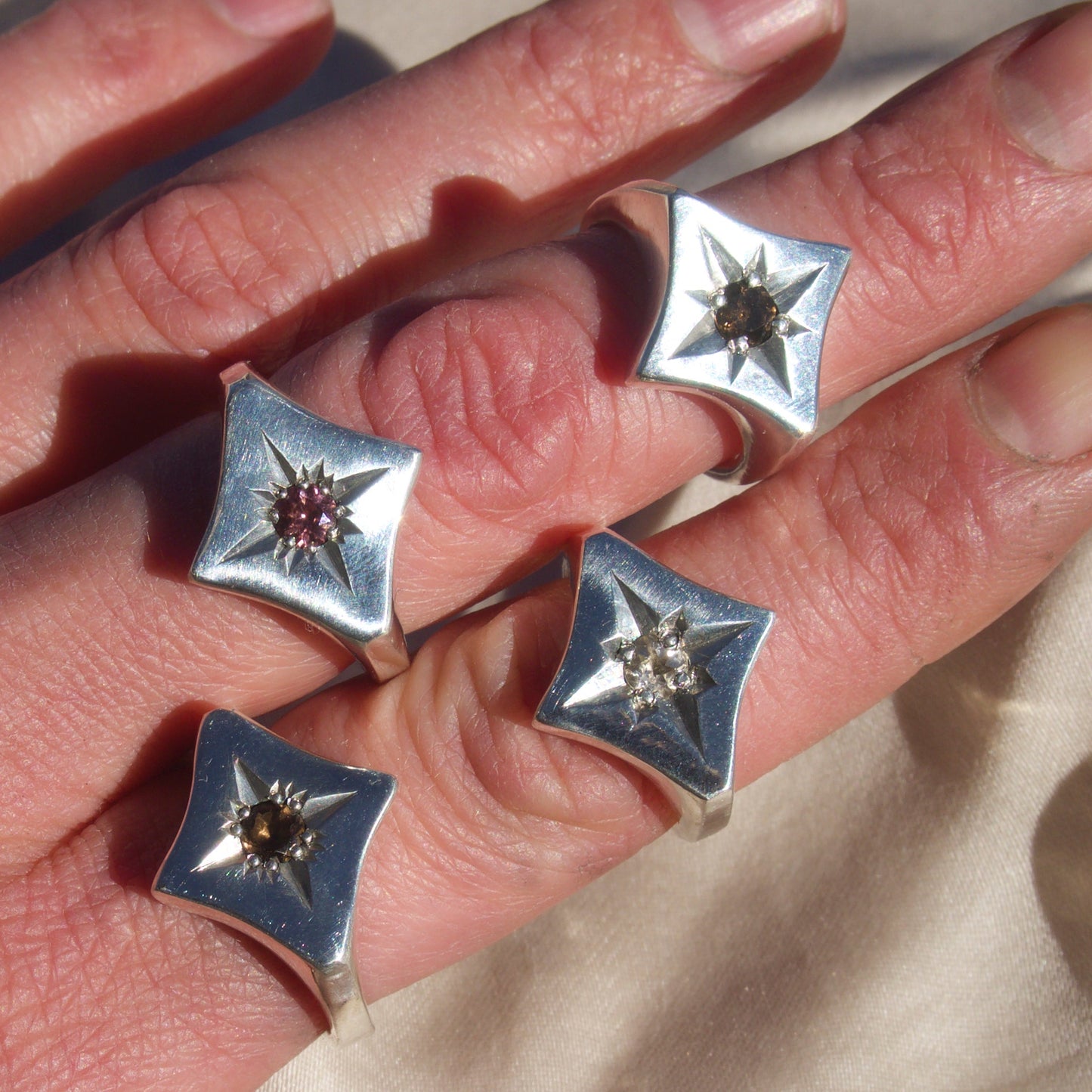 Size 6 / Vanilla Bean Starry Eyed Signet