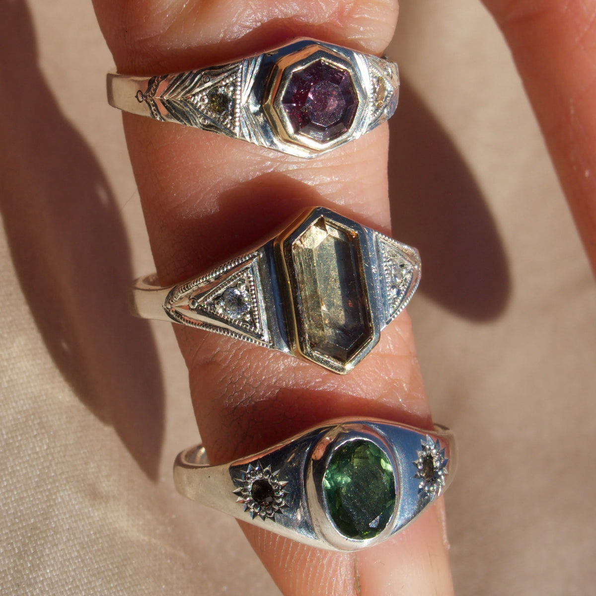 Size 7 / Moldavite