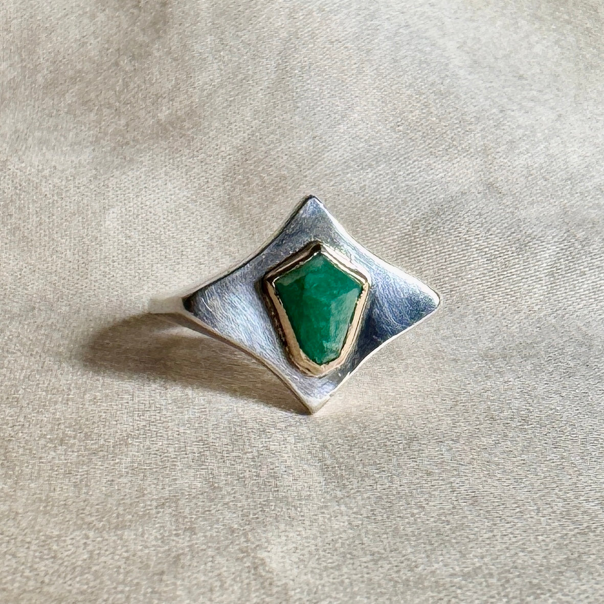 Emerald Starry Signet