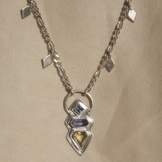 Deco Dangley Necklace