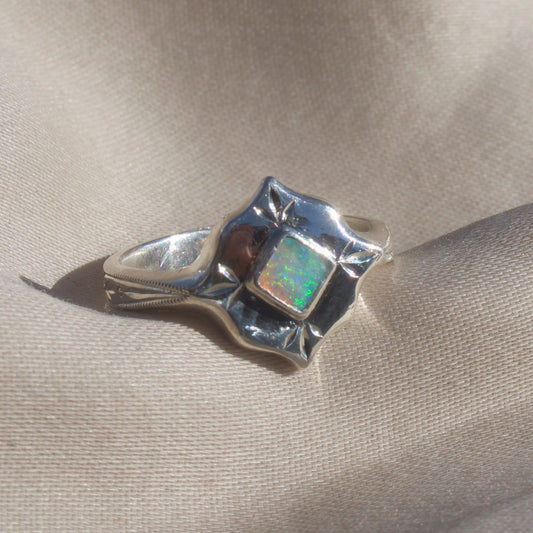 Size 7 / Opal Marvella