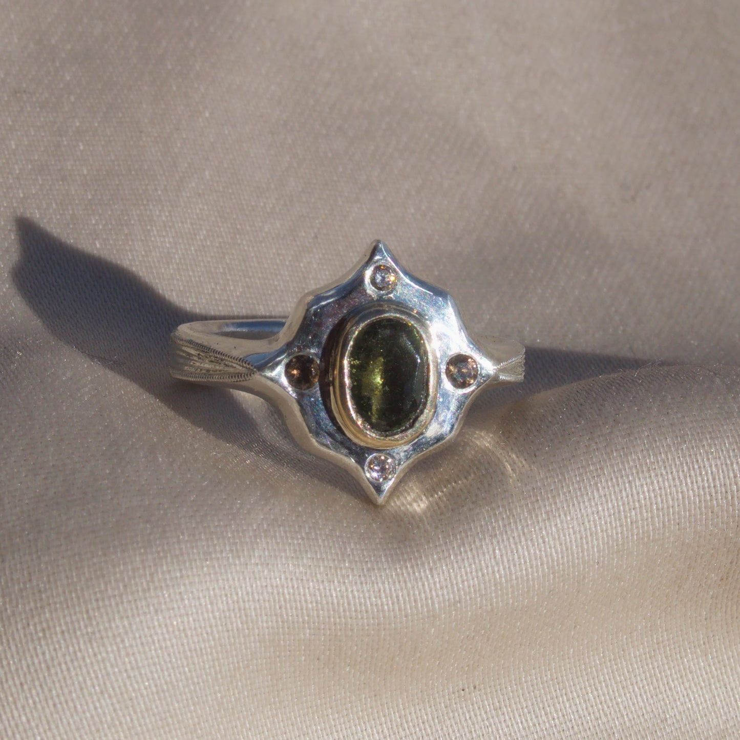 Size 7.5 / Moldavite Marvella