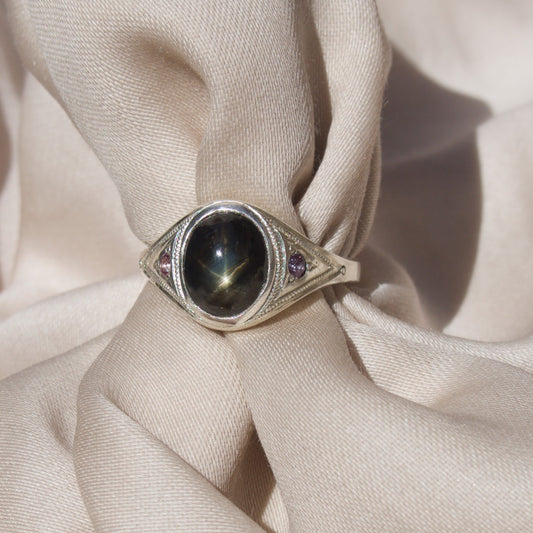 Size 7.5 / Star Sapphire x Lab Alexandrite