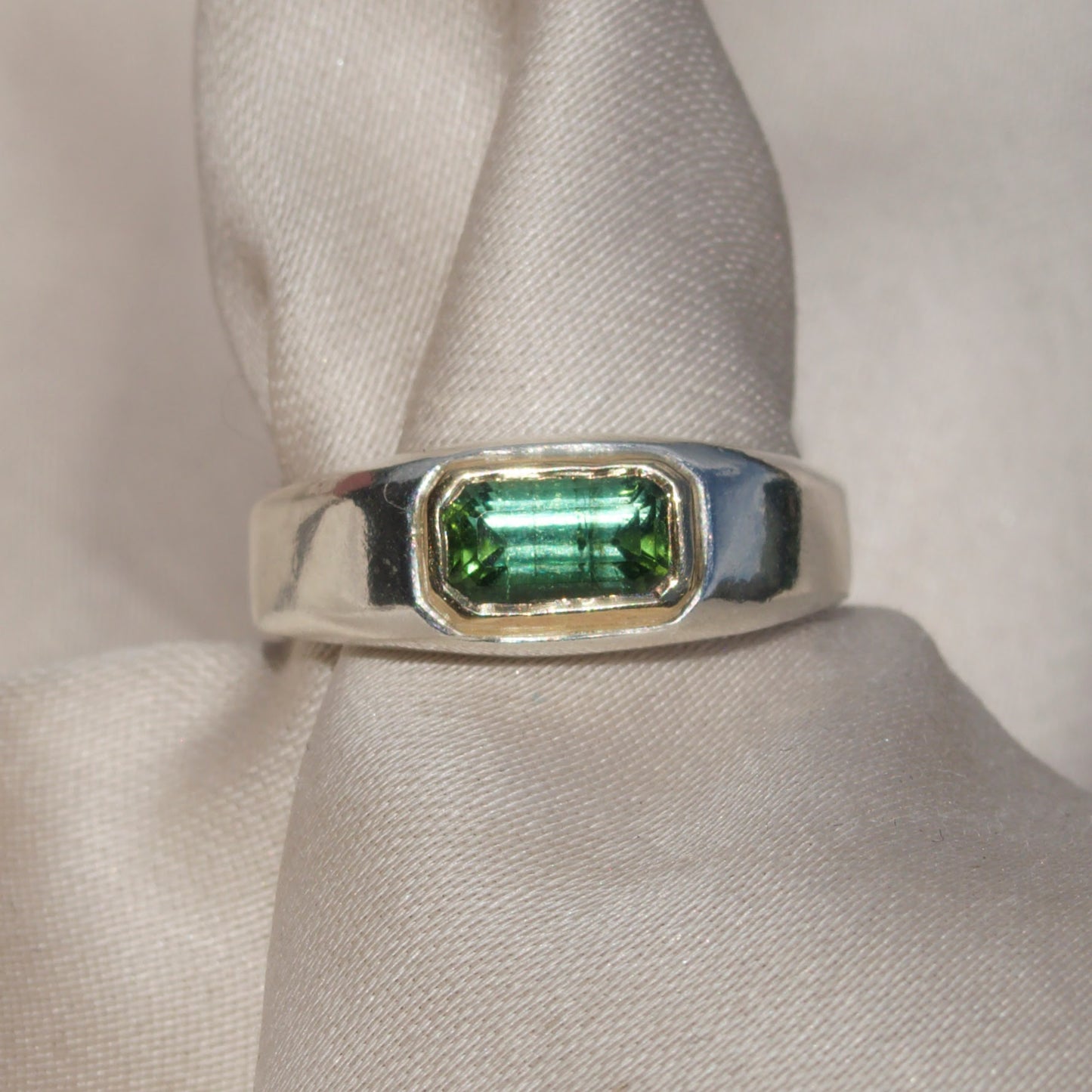 Size 7 / Mixed Metal Chrome Tourmaline